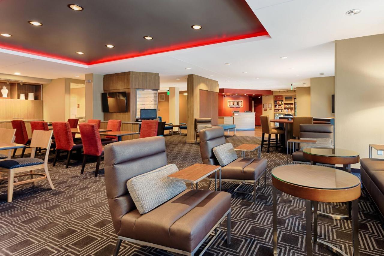 Towneplace Suites By Marriott Charleston Mt. Pleasant Exteriör bild